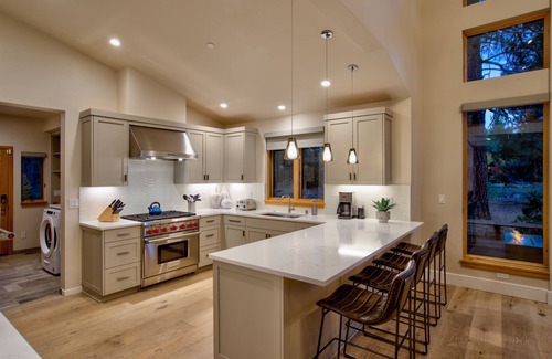 Truckee House | Dog-Friendly 4BD Mountain Modern Home At Old Greenwood!