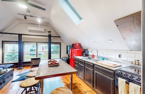 Belfast Apartment | Dog-friendly apartment with firepit, grill & fireplace - walk to dining & trails