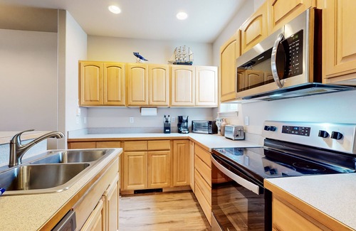 Florence House | Dog-friendly condo with river views, private W/D, full kitchen, & great location