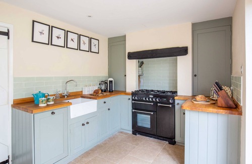Winchcombe Cottage | Dog friendly Cotswold cottage - Cub Cottage