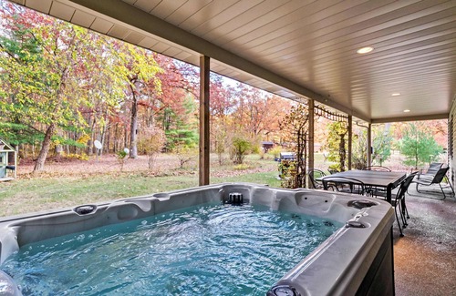 Kendall House | Dog-Friendly Cottage with Hot Tub & Lake Access