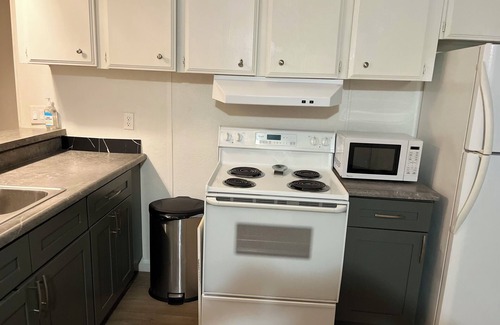 Bullhead City House | Dog friendly & Cozy home await you