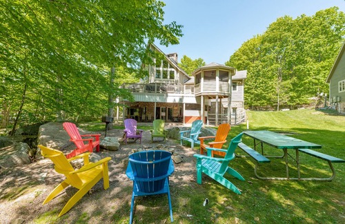 McHenry House | Dog Friendly Deep Creek Estate w/Fire Pit & Dock