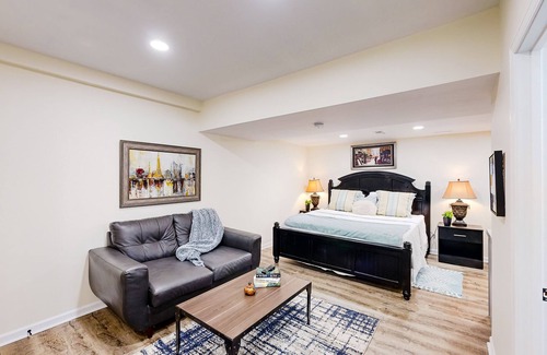 Kennesaw Apartment | Dog-friendly getaway with kitchenette, AC, WiFi, & streaming capable TV