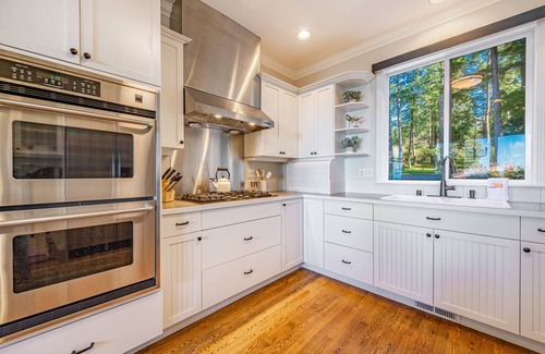 Blaine House | Dog-friendly getaway with stunning ocean view, spacious deck, hot tub & rec room