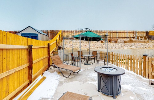 Cimarron Hills House | Dog-friendly home with sunset/mountain view & fireplace - near USAFA/Fort Carson