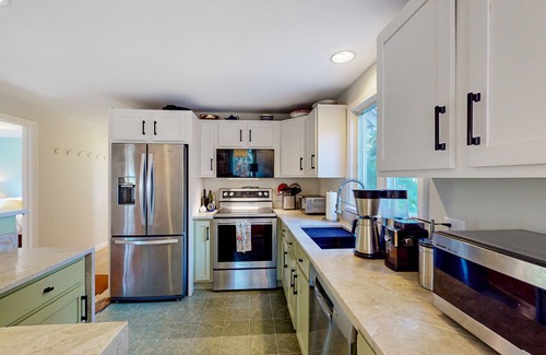 Truro House | Dog-friendly, hilltop home near the beach with hot tub, firepit & gorgeous porch