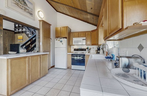 Rockaway Beach House | Dog-friendly home near the beach w/furnished deck, gas grill, & outdoor firepit