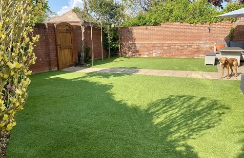 Exmouth House | Dog friendly home close to Exmouth beach and town