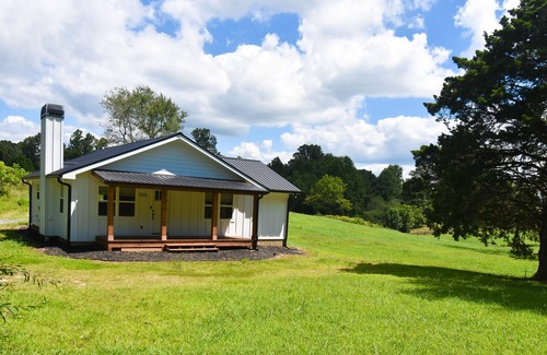 Ellijay Cabin | Dog-friendly home in a beautiful setting with firepit, fireplace & 2 porches