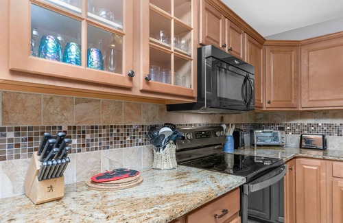 Gulf Breeze House | Dog-friendly home near the beach with grill, washer/dryer, central AC, & WiFi