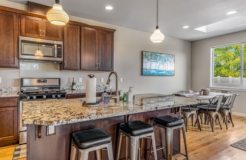 Bremerton House | Dog-friendly home near ferry with hot tub, fenced yard, patio & fireplace