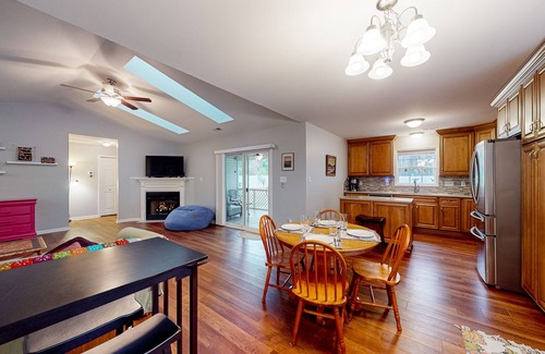 Swansboro House | Dog-friendly home near downtown with fenced yard, patio, & fireplace