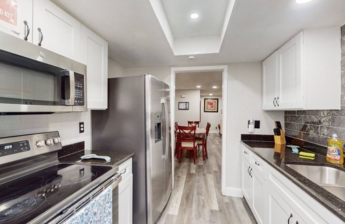 Grand Prairie House | Dog-friendly home with central AC, free WiFi, private W/D