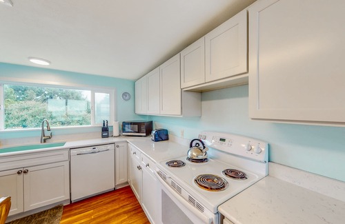 Nelscott House | Dog-friendly home with deck & ocean views - close to the beach