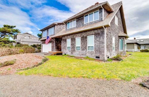 Gearhart House | Dog-friendly house near the beach with private hot tub and ocean view