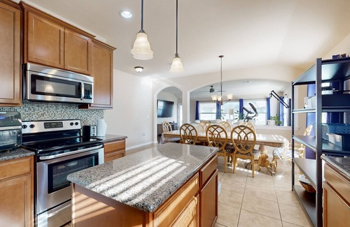 Pflugerville House | Dog-friendly house with patio, enclosed backyard and shared pool