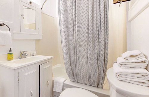 Johns Landing House | Dog-friendly ideally located home with mountain views & yard - blocks from river