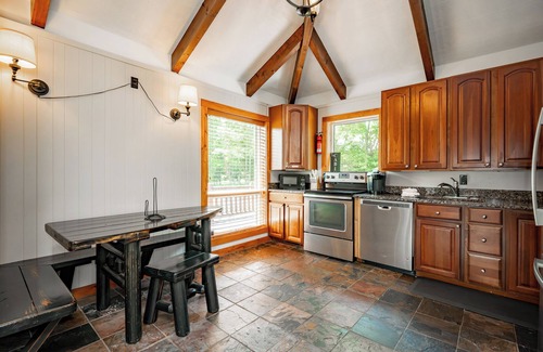 Thayerville House | Dog Friendly Luxury Estate w/Fire Pit, Hot Tubs & Dock