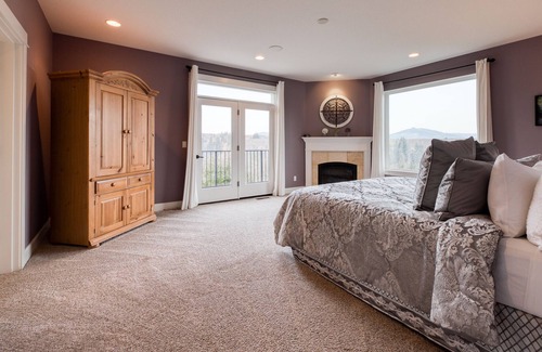 Hood River House | Dog-Friendly Luxury Home with Hot Tub, Mt. Adams Views, Pear Orchard