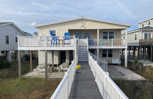 Ocean Isle Beach Cottage | Dog-Friendly, No-Smoking, Ocean Front Cottage, Center of the Island