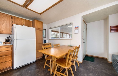 Gleneden Beach House | Dog-Friendly Oceanfront Home with Easy Beach Access & Large Deck - Walk to Park