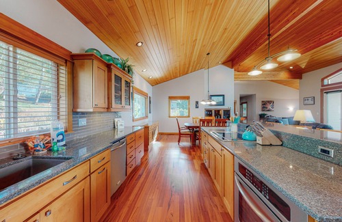 Neahkahnie Beach House | Dog-friendly ocean-view home near the beach with large deck, grill, & Ping-Pong