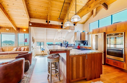 Sea Ranch House | Dog-Friendly Ocean View Home w/Private Hot Tub & Shared Pool - Near Shell Beach