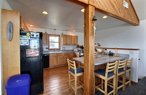Buxton House | Dog-Friendly, Ocean View House w/AC, Private Hot Tub, Shared Pool, Private W/D
