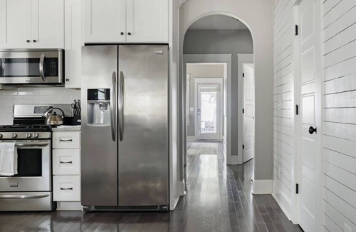 Shelby Hills House | Dog Friendly One Story Home in Nashville