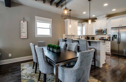 Shelby Hills House | Dog Friendly One Story Home in Nashville