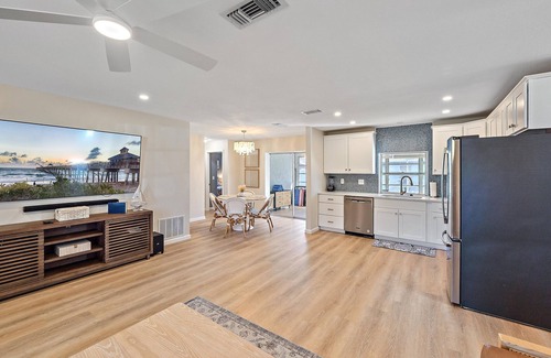 Sarasota Springs House | Dog-friendly pool home near beaches, shops, restaurants.
