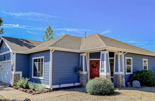Bellemont House | Dog-Friendly Ranch-Style Home with Hammock & Fire Pit in a Cozy Backyard
