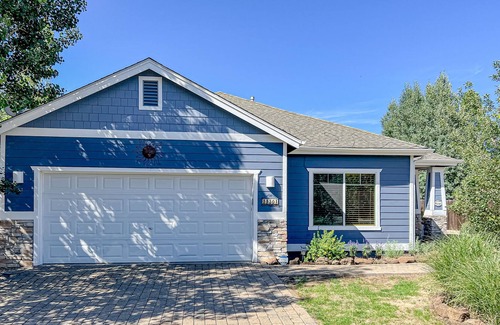 Bellemont House | Dog-Friendly Ranch-Style Home with Hammock & Fire Pit in a Cozy Backyard