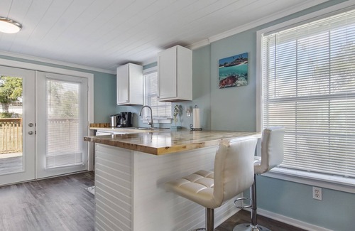 Parker House | DOG Friendly ! Renovated house in East Panama City, near Tyndall AFB & PCB,