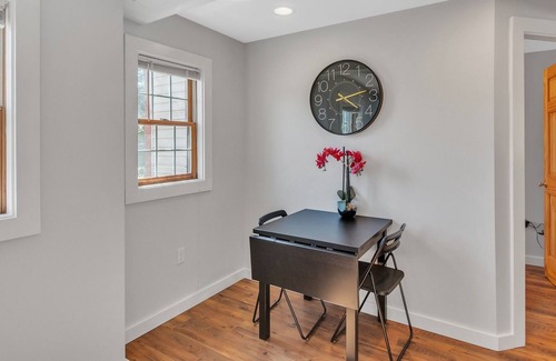 Campton Condo | DOG FRIENDLY! Simple and Cozy Apartment Just Mins to Loon Mountain and Waterville Valley by RedAwning