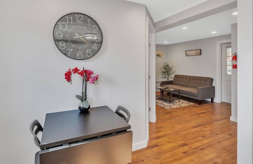 Campton Condo | DOG FRIENDLY! Simple and Cozy Apartment Just Mins to Loon Mountain and Waterville Valley by RedAwning