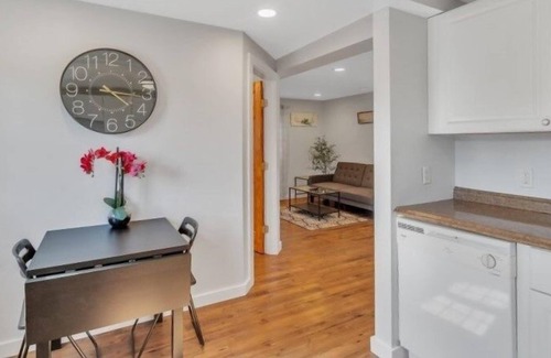 Campton Condo | DOG FRIENDLY! Simple and Cozy Apartment Just Mins to Loon Mountain and Waterville Valley by RedAwning