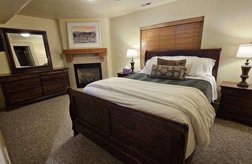 Bear Hollow Village House | Dog-friendly ski chalet-inspired townhouse with gas fireplace plus fitness room