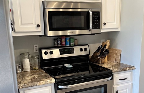 Starkville House | Dog friendly townhome with easy access to downtown and many businesses