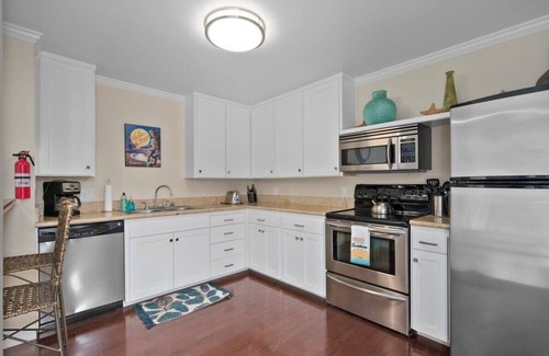 Capitola Apartment | Dog-OK at Capitola Vista #1