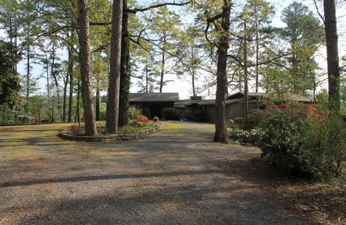 Mid America House | Dogwood Point Lake House on Lake Hamilton