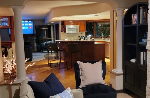 Capistrano Beach House | Doheny Capo Bch Home-Minutes to Harbor & Beaches- Nu Remodel-Hot Tub, AC, WIFI