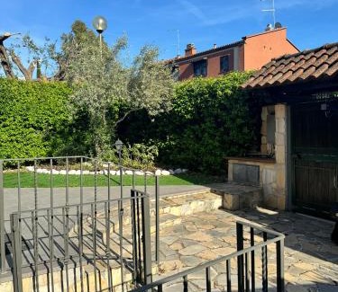 Zona XXVIII Tor de' Cenci Apartment | DolceVita Eur2 Luxury Apartament
