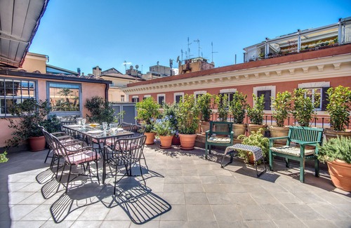 Rione XVI Ludovisi Apartment | Dolcevita Terrace