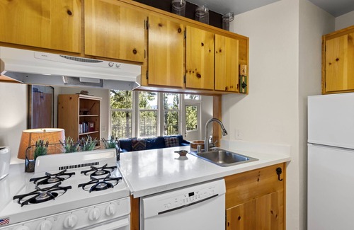 Dollar Point Condo | Dollar Hill 1 Bedroom condo w/Loft
