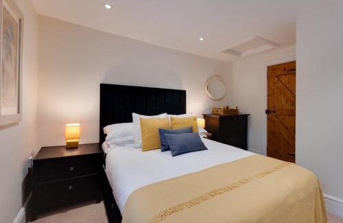 Martlesham Heath House | Dolly Cottage