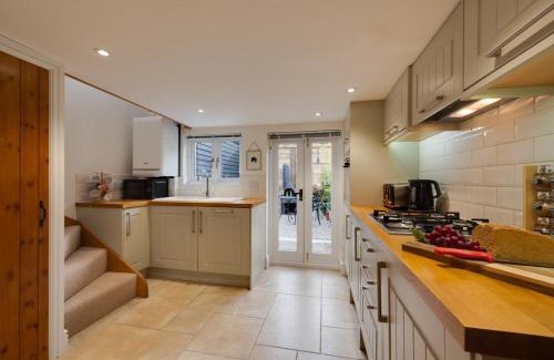 Martlesham Heath House | Dolly Cottage