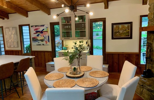 Highlands Hills House | "Dolly Lodge" - Private 2.5 Acres/Mid-Century Architecture