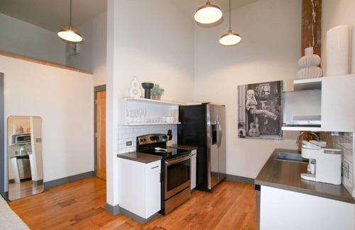 Downtown Knoxville Apartment | Dolly`s Downtown Loft - Knoxville!